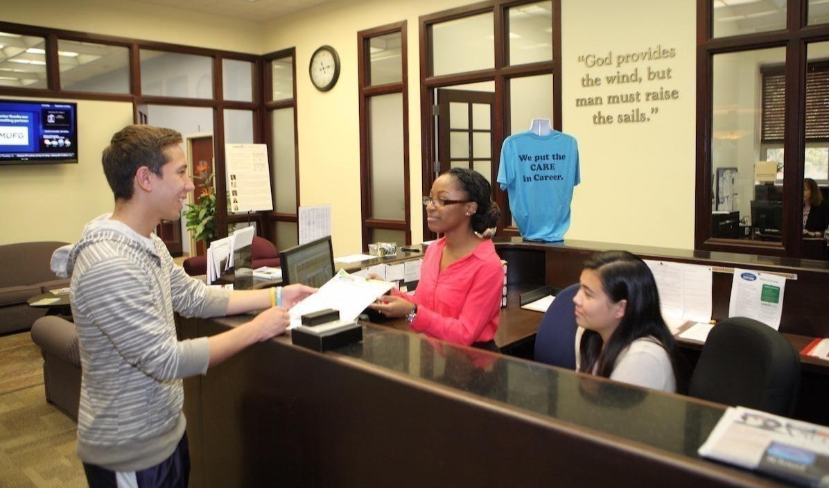 2019 Career Center Villanova 1842 Day